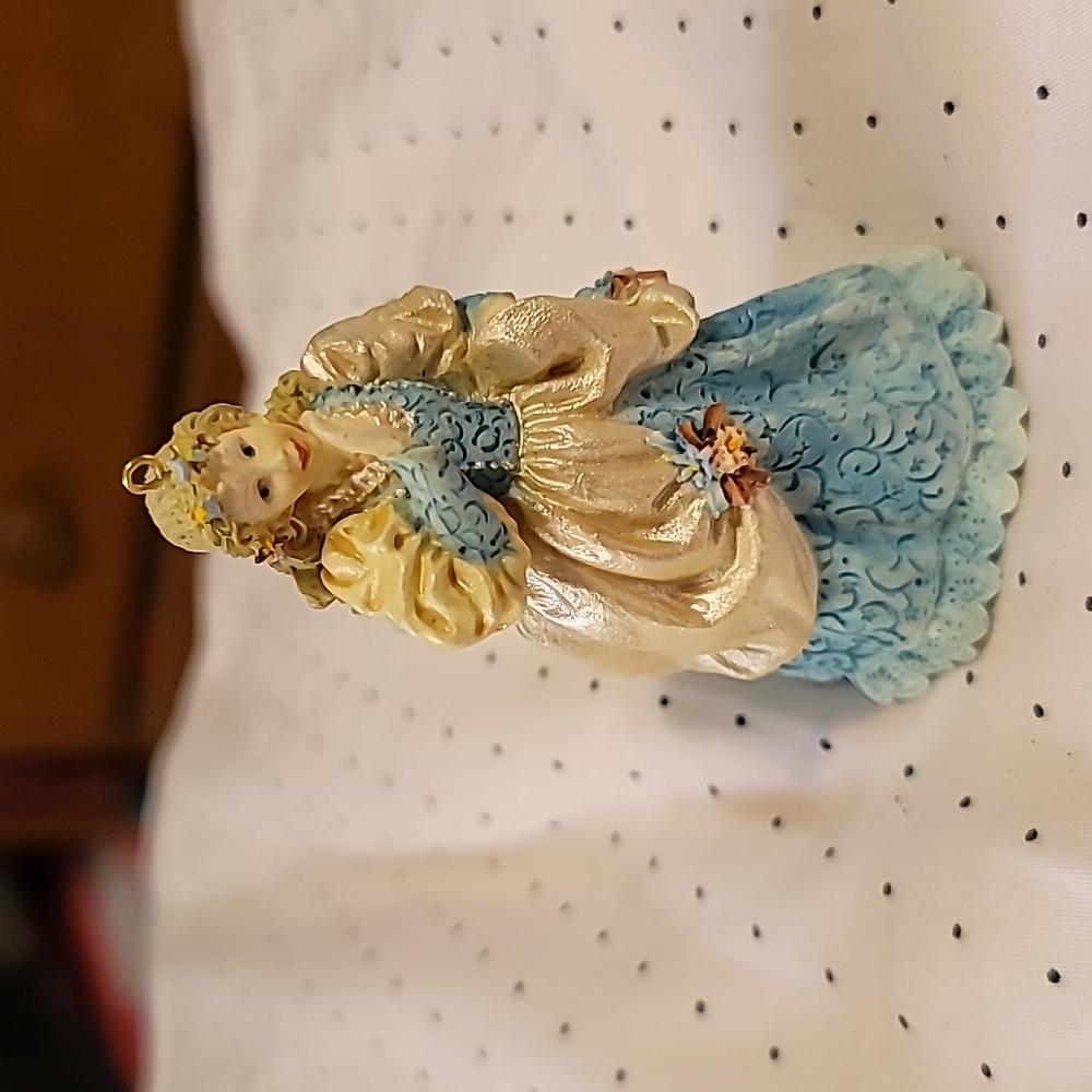 Vintage Ashton Drake Heirloom Ornament Cinderella at the Ball  By Yolanda Bello